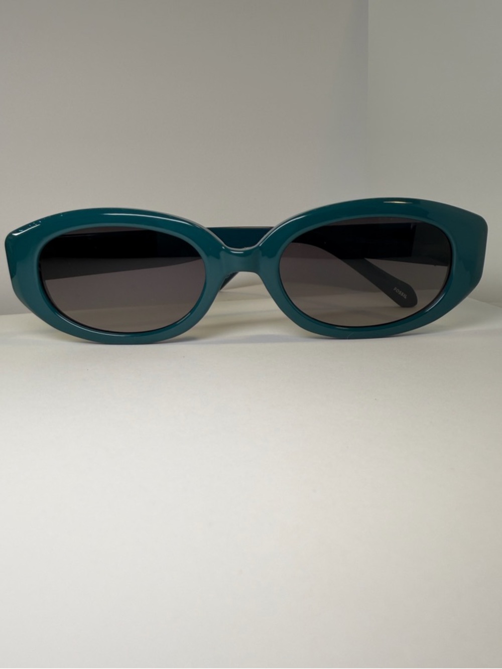 Fossil Brand Classic Teal Oval Women's Sunglasses